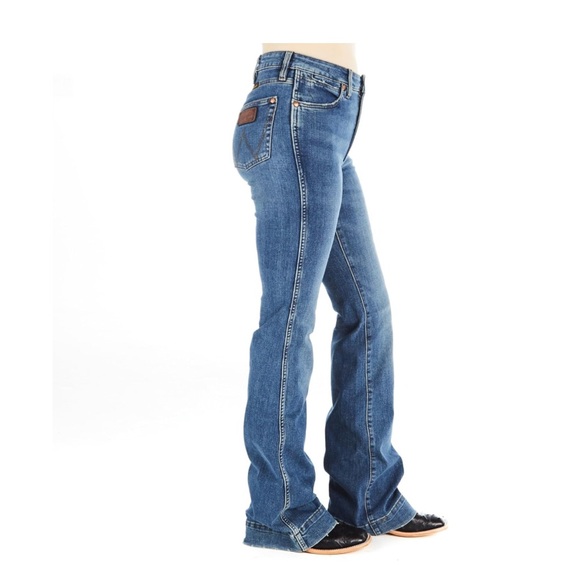 NWOT Wrangler Retro High Rise Bailey Bootcut Trouser Jeans Dark Wash 26x32 - Picture 3 of 11